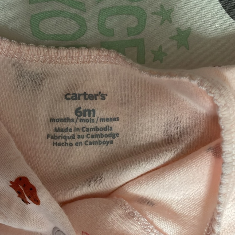 🛍️ Carter’s Button Sleeper - Picture 4 of 8
